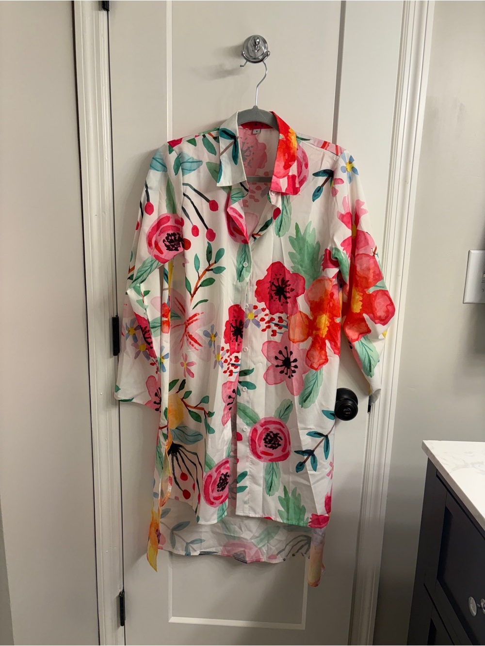 White Floral Button-Front Cape with Pink & Red Blooms
